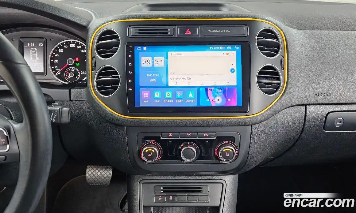 Volkswagen Tiguan 2015 2.0 Автомат в Москве № 215226, фото 7