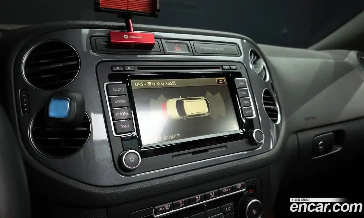 Volkswagen Tiguan 2015 2.0 Автомат в Москве № 215313, фото 14