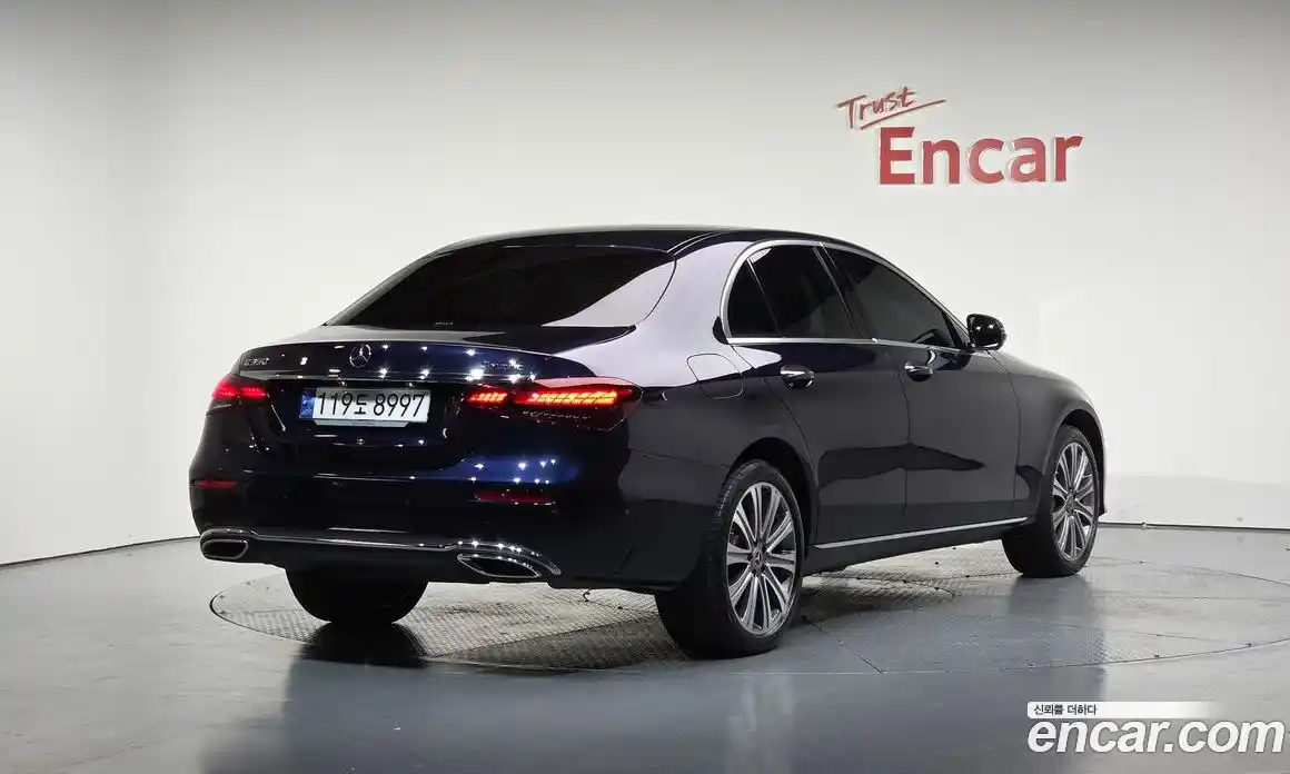 Mercedes-Benz E-Class 2023 2.0 Автомат в Москве № 222450, фото 14