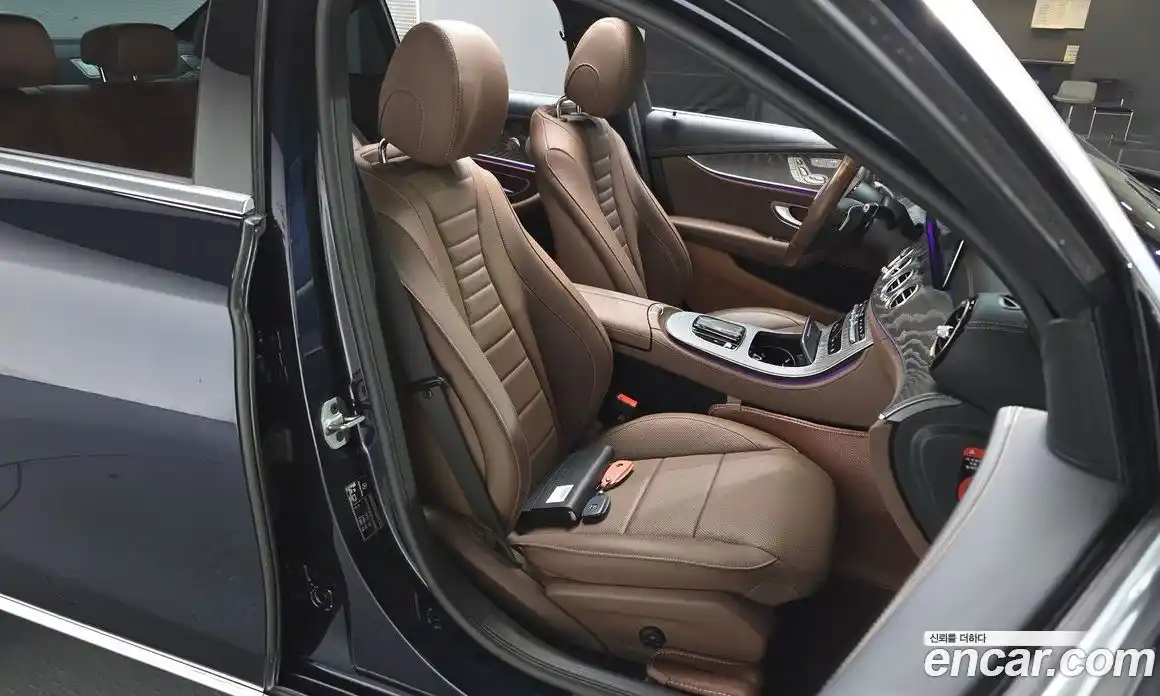 Mercedes-Benz E-Class 2023 2.0 Автомат в Москве № 222450, фото 18