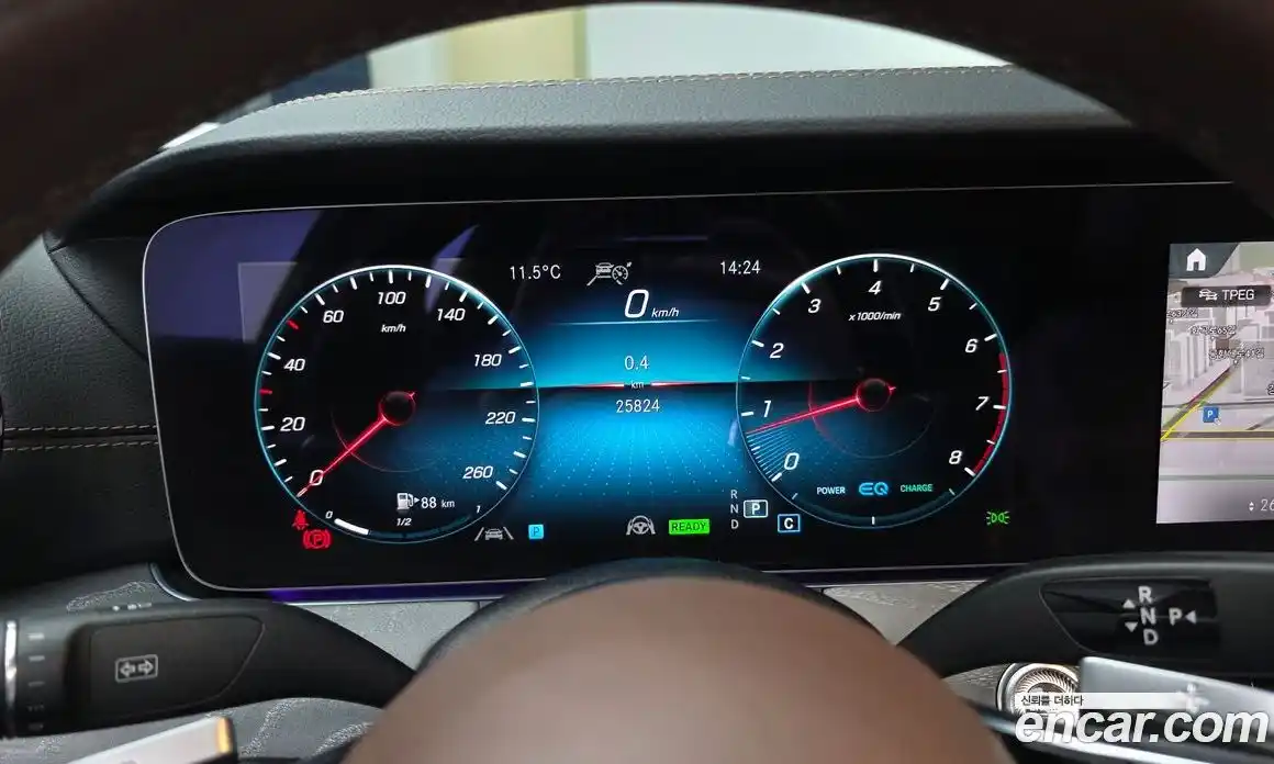 Mercedes-Benz E-Class 2023 2.0 Автомат в Москве № 222450, фото 20