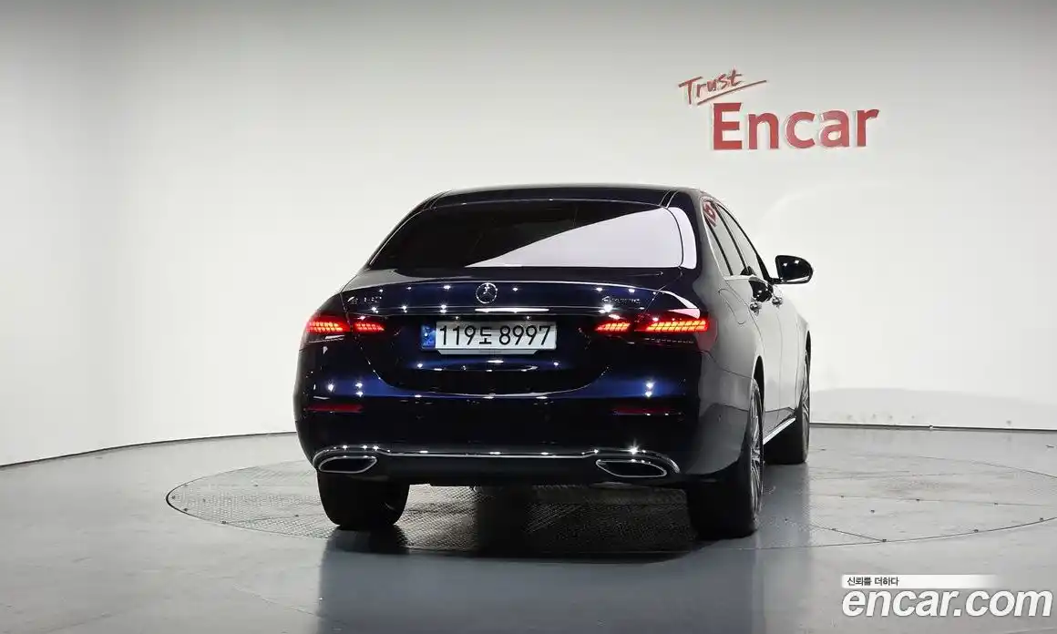 Mercedes-Benz E-Class 2023 2.0 Автомат в Москве № 222450, фото 5