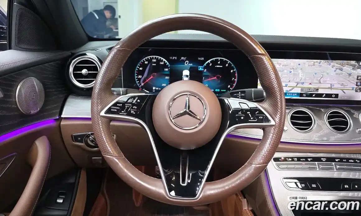 Mercedes-Benz E-Class 2023 2.0 Автомат в Москве № 222450, фото 7