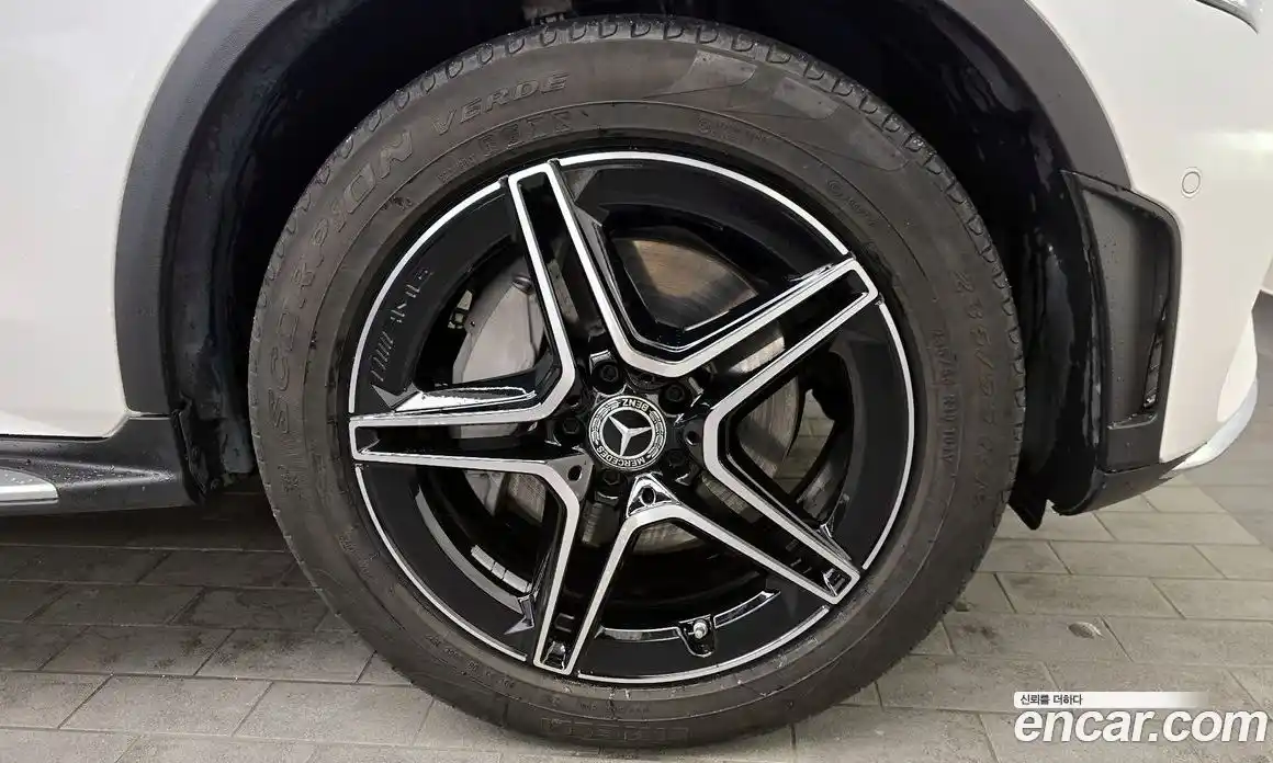 Mercedes-Benz GLC-Class 2023 2.0 Автомат в Москве № 223291, фото 4