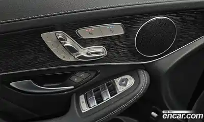 Mercedes-Benz GLC-Class 2022 2.0 Автомат в Москве № 225086, миниатюра 4