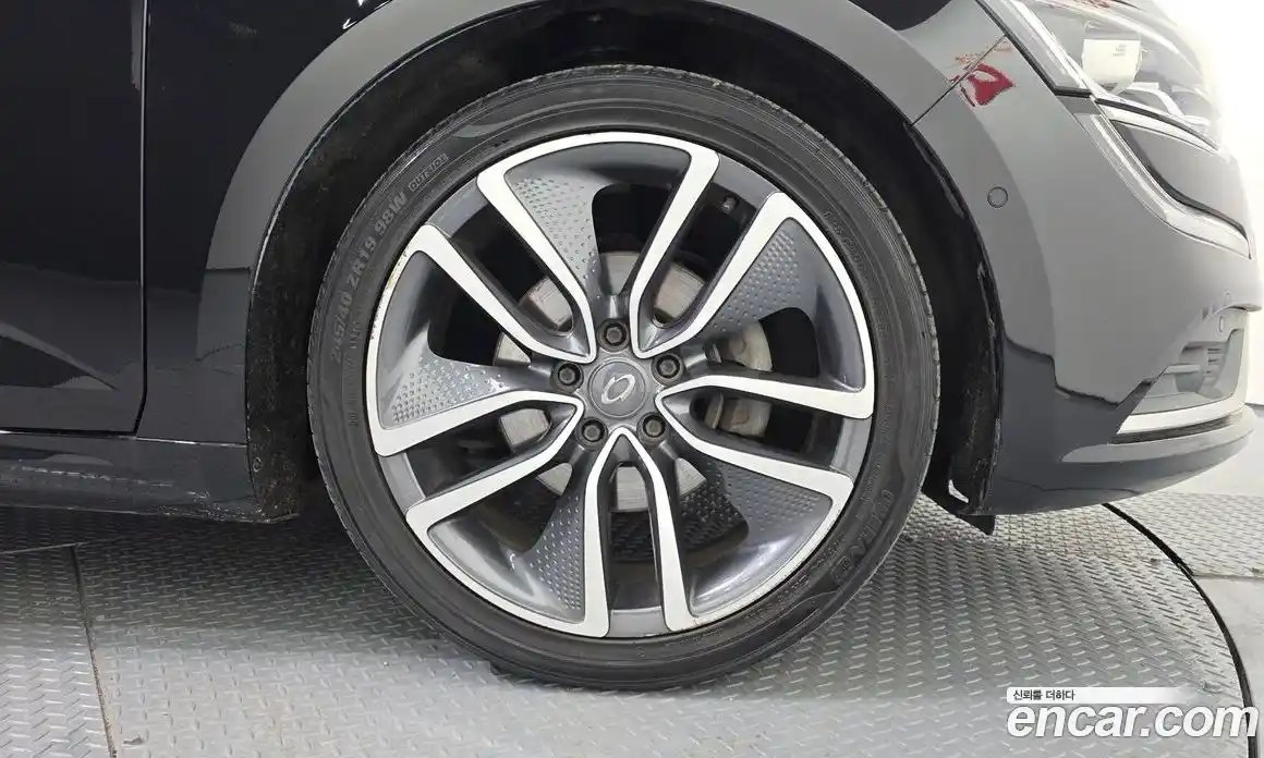 Renault SM6 2016 1.6 Автомат в Москве № 225675, фото 12