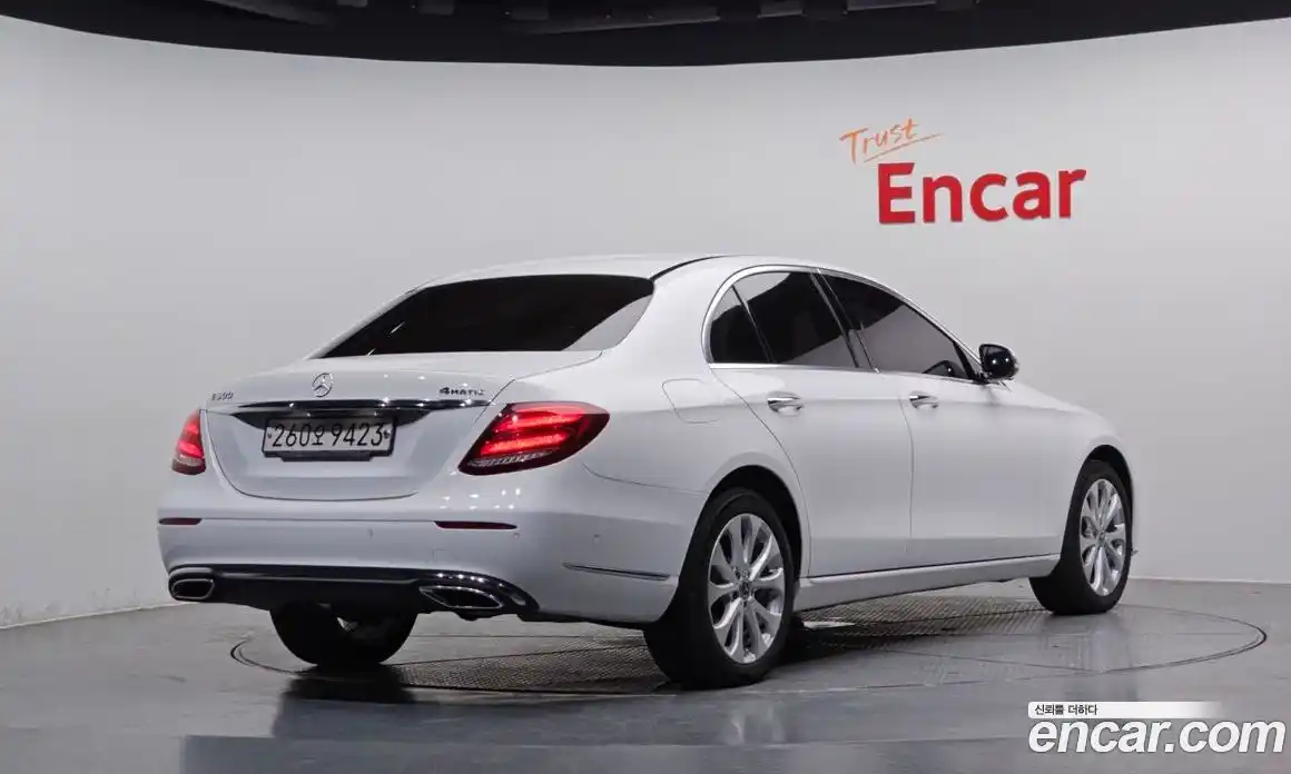 Mercedes-Benz E-Class 2020 2.0 Автомат в Москве № 229615, фото 17