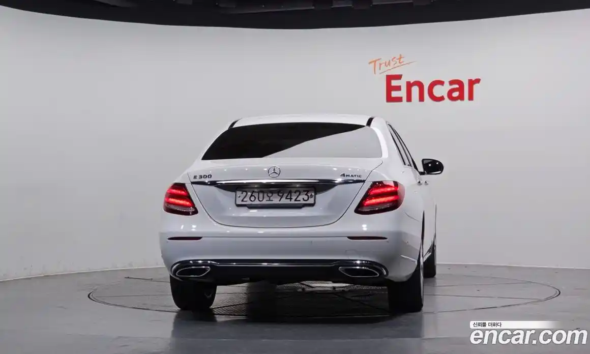 Mercedes-Benz E-Class 2020 2.0 Автомат в Москве № 229615, фото 20