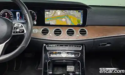 Mercedes-Benz E-Class 2020 2.0 Автомат в Москве № 229615, миниатюра 5