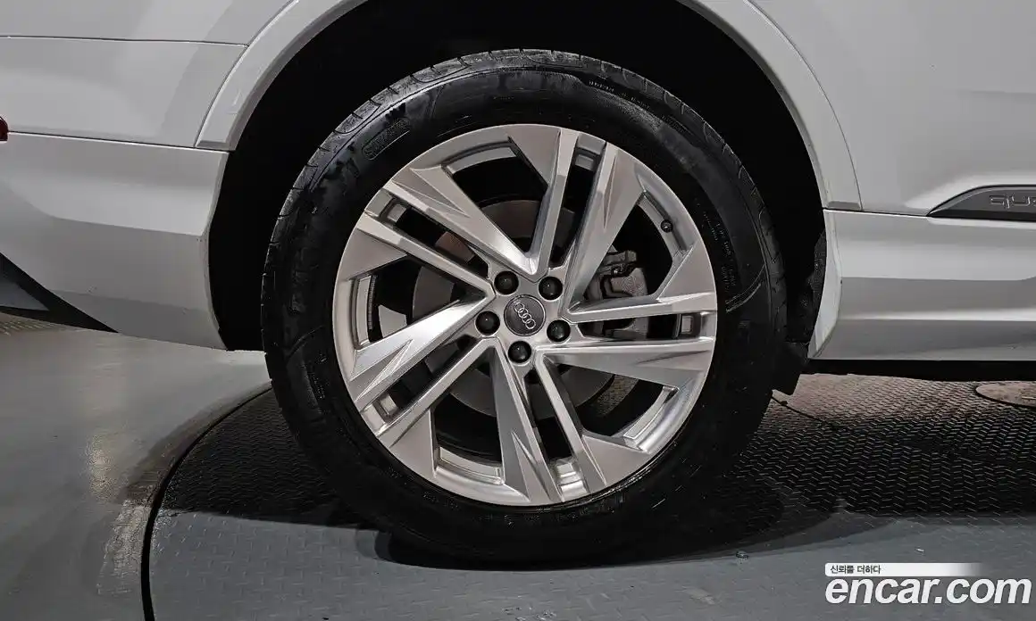 Audi Q7 2020 3.0 Автомат в Москве № 229796, фото 12