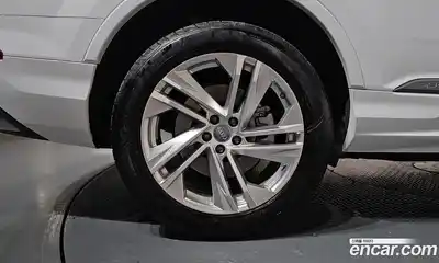 Audi Q7 2020 3.0 Автомат в Москве № 229796, миниатюра 12