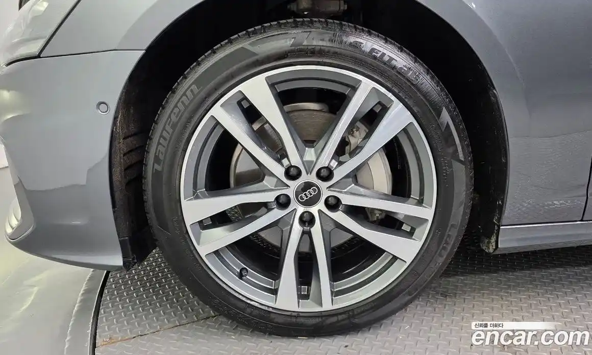 Audi A6 2023 2.0 Автомат в Москве № 229823, фото 3