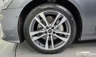 Audi A6 2023 2.0 Автомат в Москве № 229823, миниатюра 3