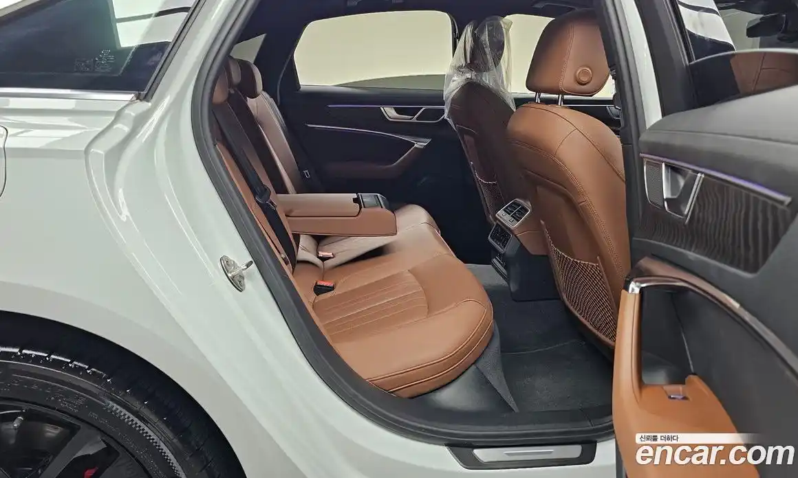 Audi A6 2023 2.0 Автомат в Москве № 230090, фото 16