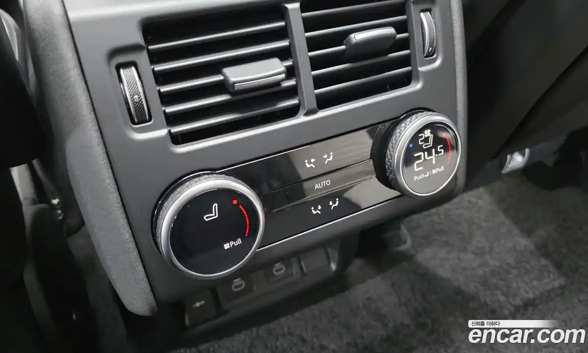 Land Rover Discovery 2025 3.0 Автомат в Москве № 231156, фото 7