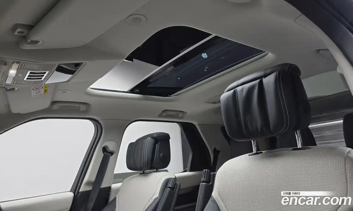 Land Rover Discovery 2025 3.0 Автомат в Москве № 231156, фото 8