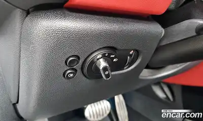 Mini Cooper Convertible 2021 2.0 Автомат в Москве № 231455, миниатюра 2