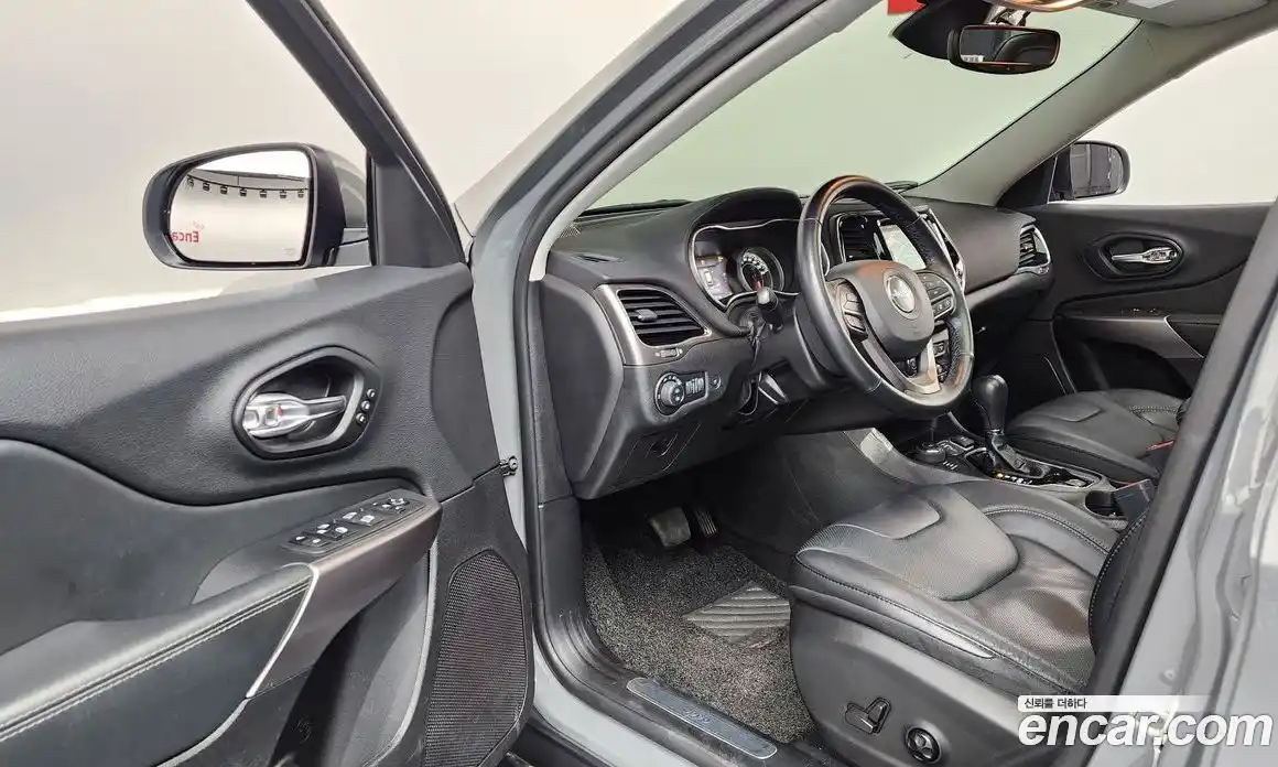 Jeep Cherokee 2021 2.4 Автомат в Москве № 232334, фото 16