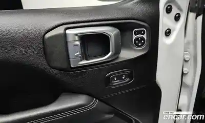 Jeep Wrangler 2019 2.0 Автомат в Москве № 232618, миниатюра 3