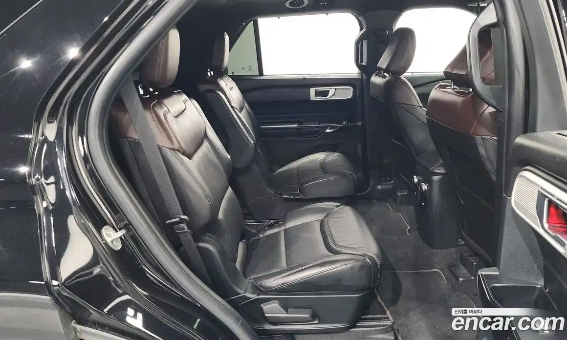 Ford Explorer 2022 3.0 Автомат в Москве № 233257, фото 5