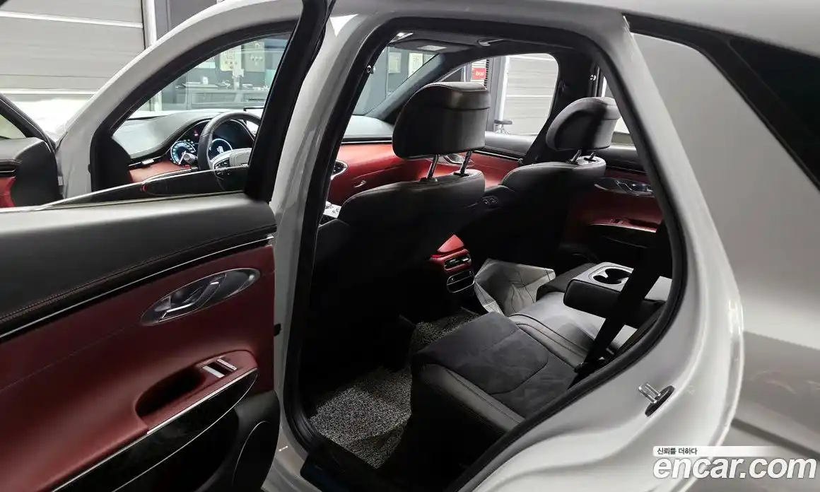 Genesis GV70 2022 2.5 Автомат в Москве № 25431, фото 3