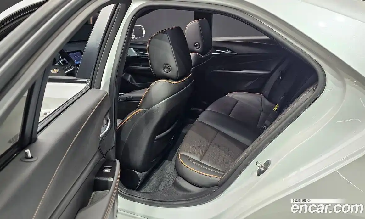 Cadillac CT4 2020 2.0 Автомат в Москве № 256401, фото 17