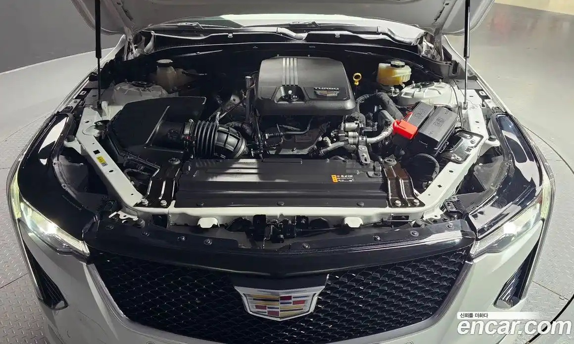 Cadillac CT4 2020 2.0 Автомат в Москве № 256401, фото 19