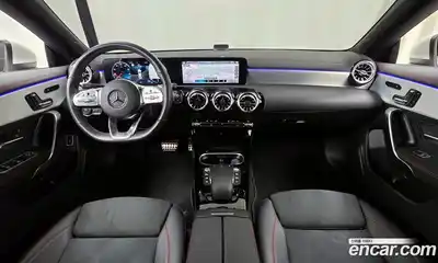 Mercedes-Benz CLA-Class 2023 2.0 Автомат в Москве № 262411, миниатюра 12