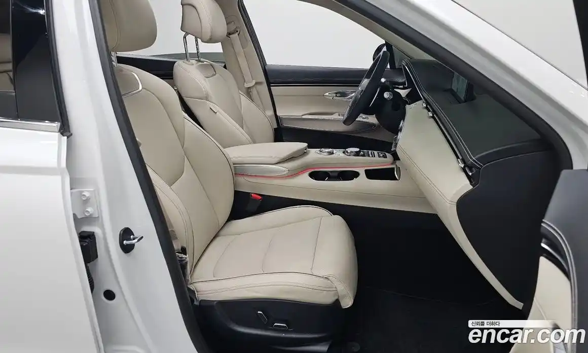 Genesis GV70 2023 2.5 Автомат в Москве № 27449, фото 13