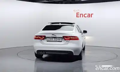 Jaguar XE 2016 2.0 Автомат в Москве № 283792, миниатюра 5