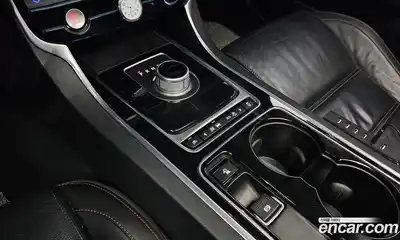 Jaguar XE 2016 2.0 Автомат в Москве № 283792, миниатюра 9