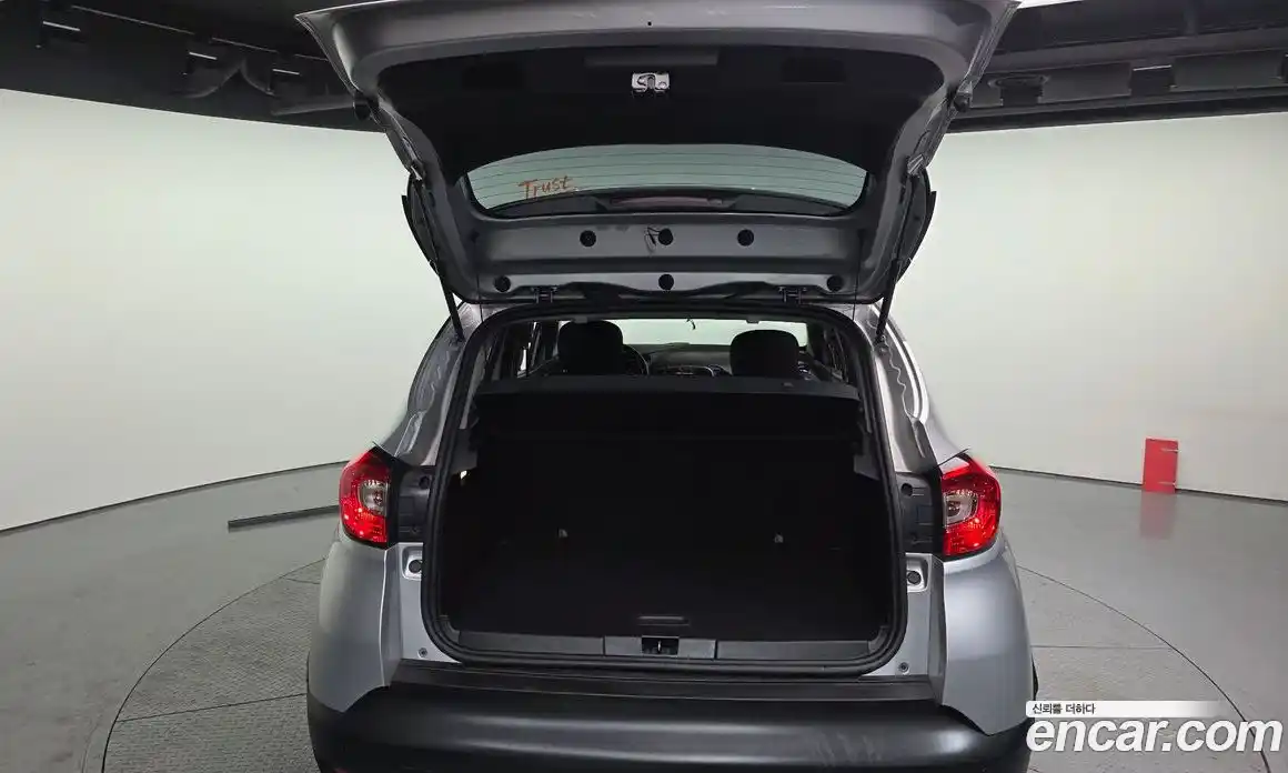 Renault QM3 2014 1.5 Автомат в Москве № 301226, фото 13