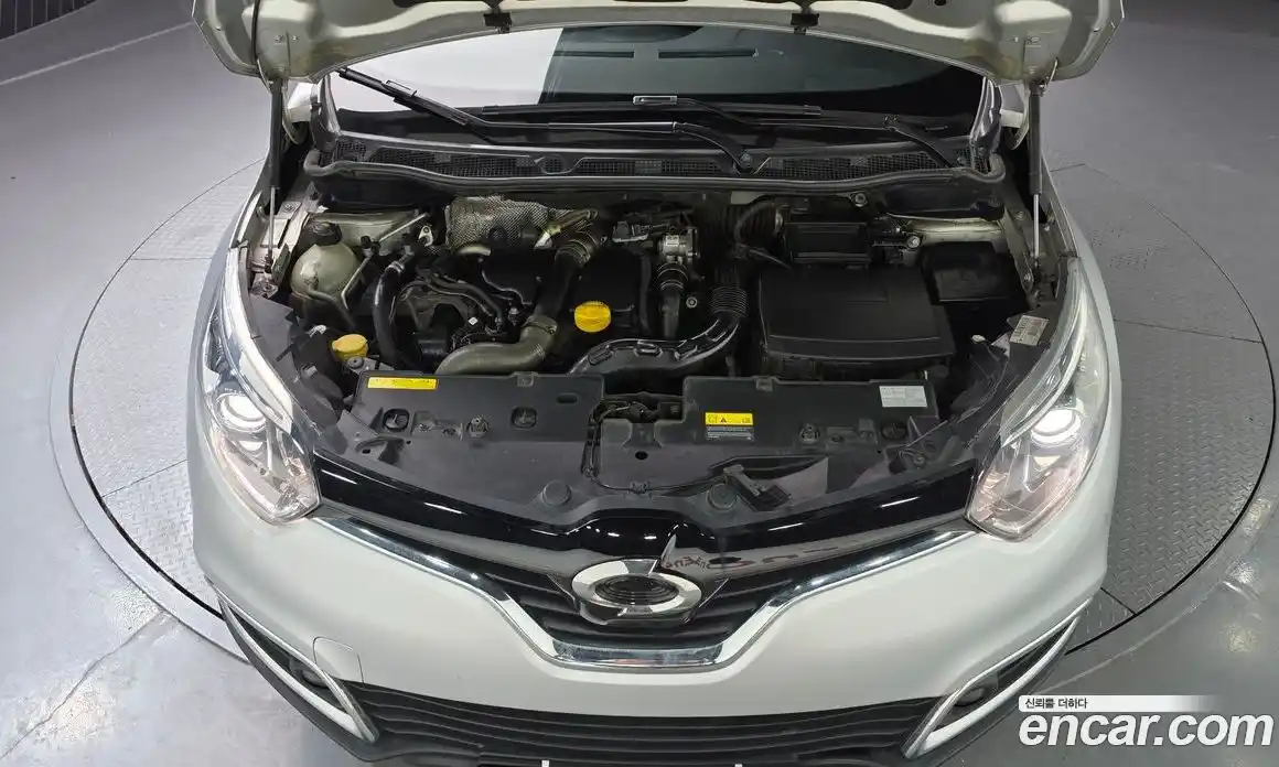 Renault QM3 2014 1.5 Автомат в Москве № 301226, фото 19