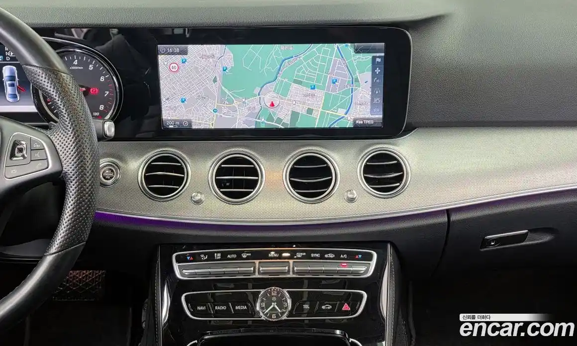 Mercedes-Benz E-Class 2017 2.0 Автомат в Москве № 309899, фото 13