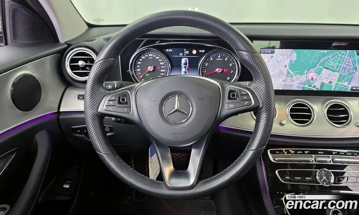Mercedes-Benz E-Class 2017 2.0 Автомат в Москве № 309899, фото 14
