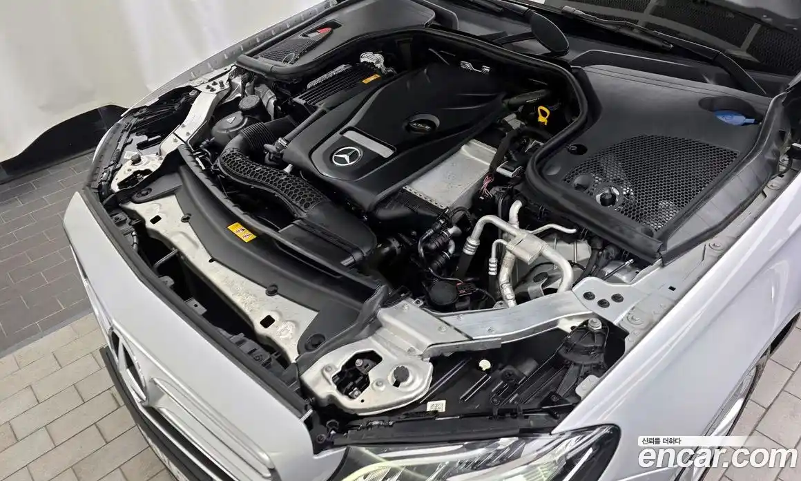 Mercedes-Benz E-Class 2017 2.0 Автомат в Москве № 309899, фото 4