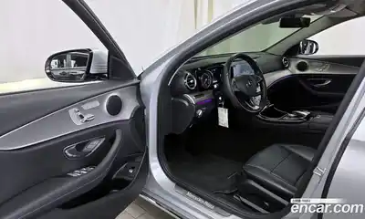 Mercedes-Benz E-Class 2017 2.0 Автомат в Москве № 309899, миниатюра 7