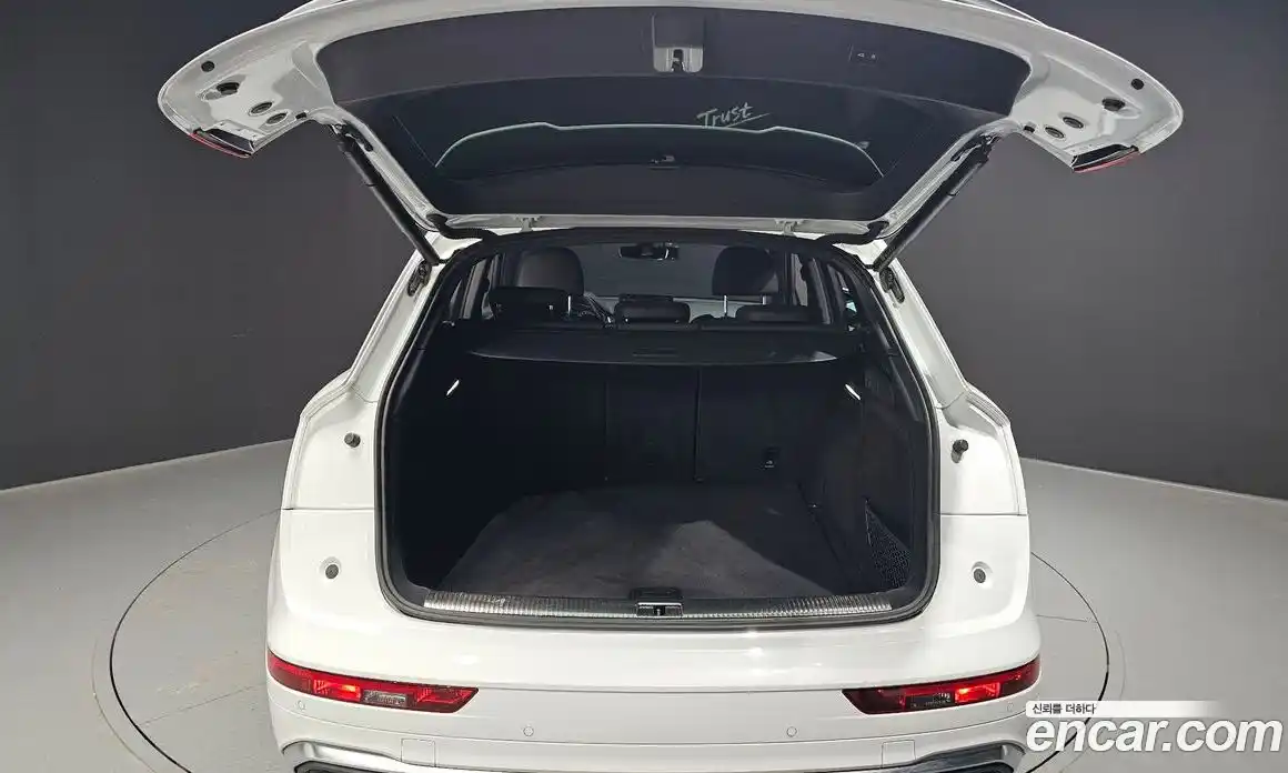 Audi Q5 2023 2.0 Автомат в Москве № 311796, фото 13