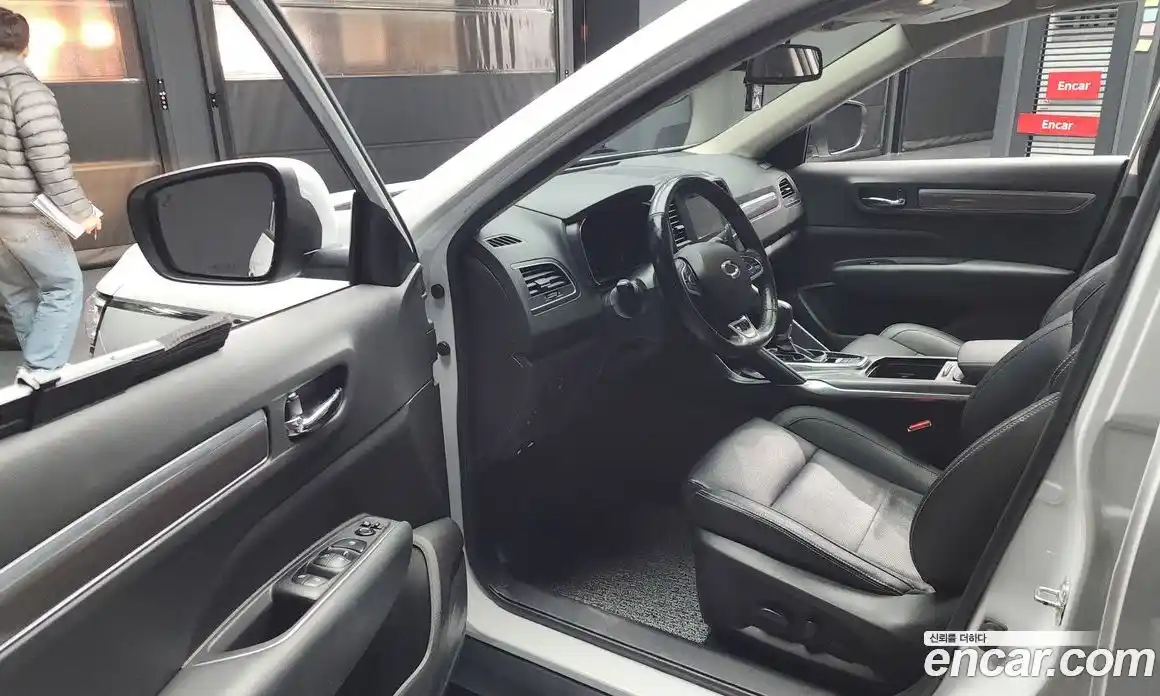 Renault QM6 2017 2.0 Автомат в Москве № 334014, фото 8