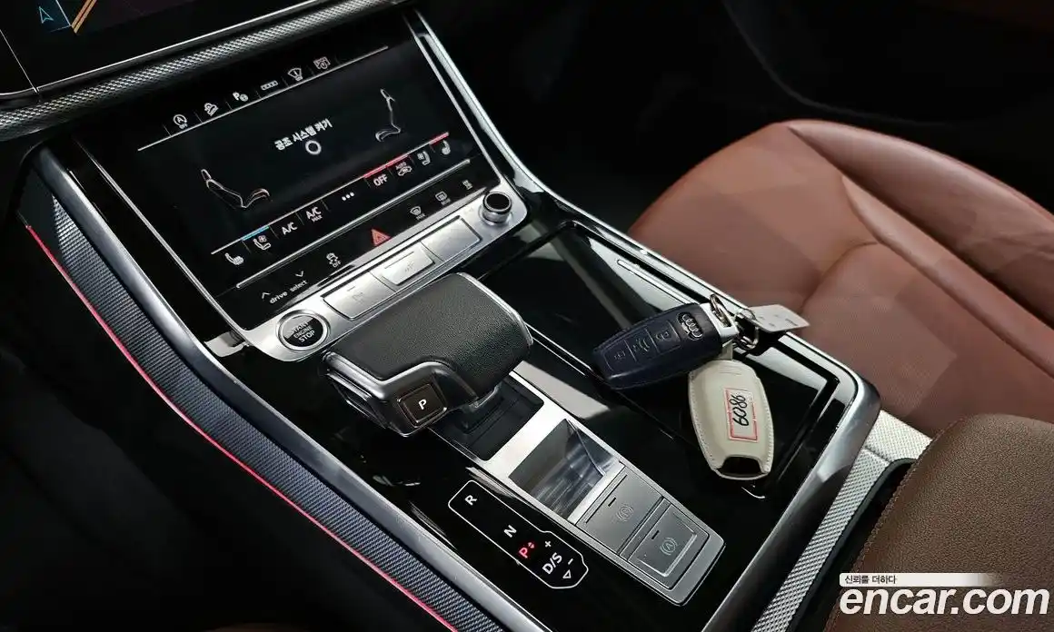 Audi Q8 2023 3.0 Автомат в Москве № 343513, фото 1