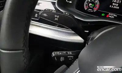 Audi Q8 2023 3.0 Автомат в Москве № 343513, миниатюра 4