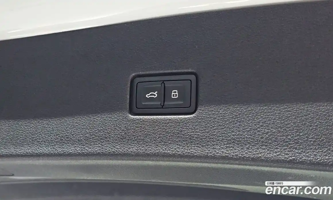 Audi Q8 2023 3.0 Автомат в Москве № 343513, фото 10