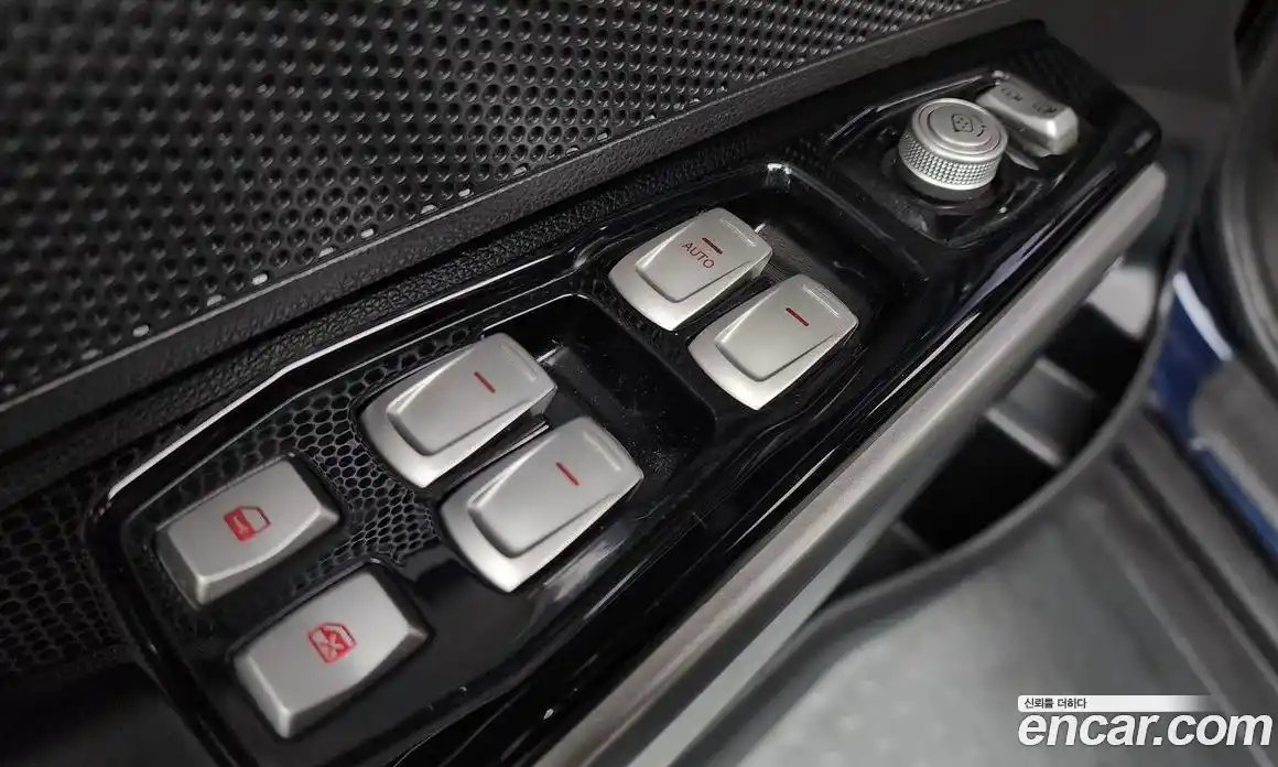 SsangYong TIBOLI 2016 1.6 Автомат в Москве № 35042, фото 6