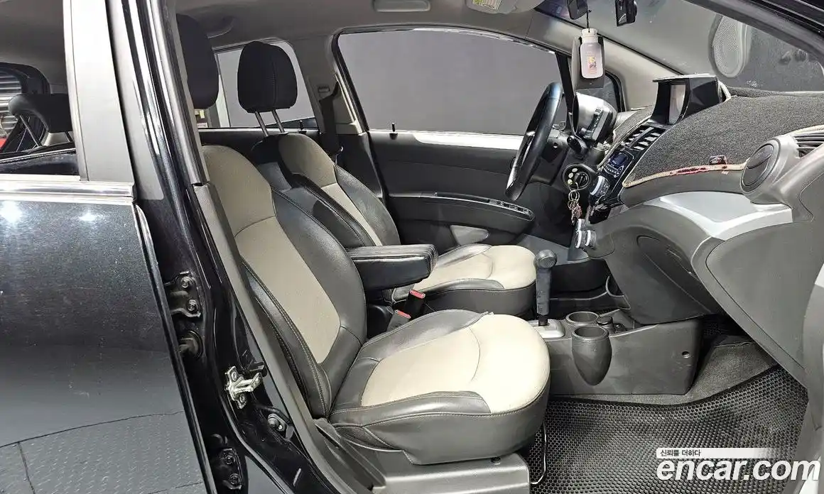 Chevrolet Spark 2012 1.0 Автомат в Москве № 36957, фото 8