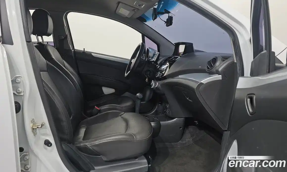 Chevrolet Spark 2013 1.0 Автомат в Москве № 42175, фото 20