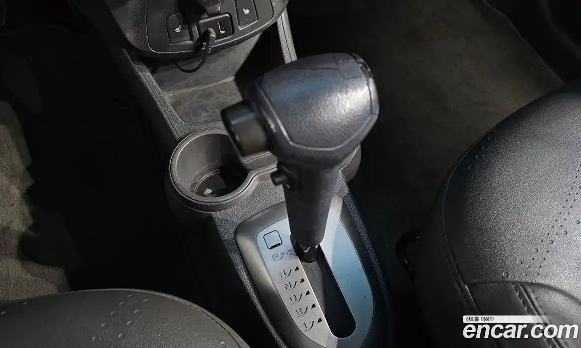 Chevrolet Spark 2013 1.0 Автомат в Москве № 42175, фото 9