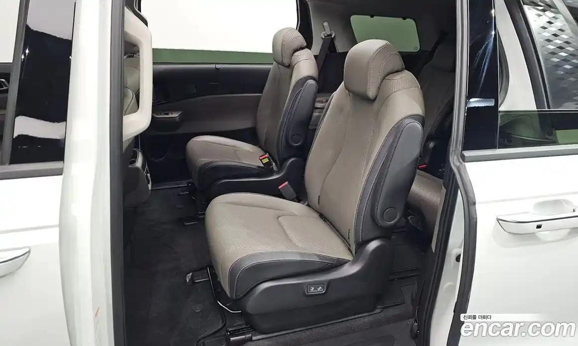 Kia Canival 2025 2.2 Автомат в Москве № 54362, фото 7