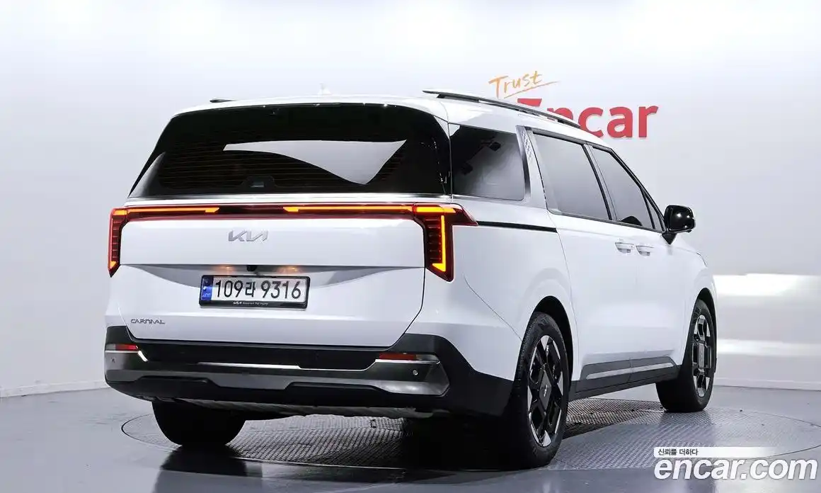 Kia Canival 2025 2.2 Автомат в Москве № 54362, фото 10