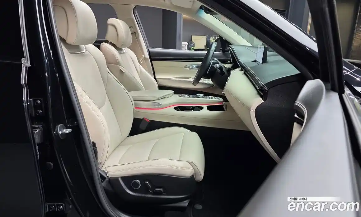 Genesis GV70 2021 2.5 Автомат в Москве № 57520, фото 9