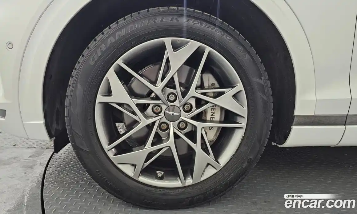 Genesis GV70 2023 2.5 Автомат в Москве № 57885, фото 16